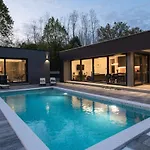 Vila Alison Deluxe With Private And Heated Swimming Pool *