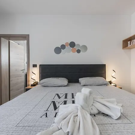 Alison Deluxe With Private And Heated Swimming Pool Villa *