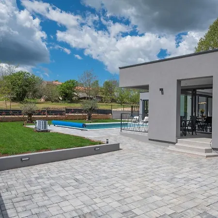 Alison Deluxe With Private And Heated Swimming Pool Βίλα Nedeščina