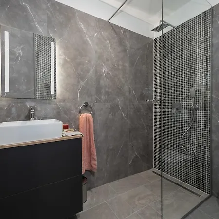 Alison Deluxe With Private And Heated Swimming Pool *
